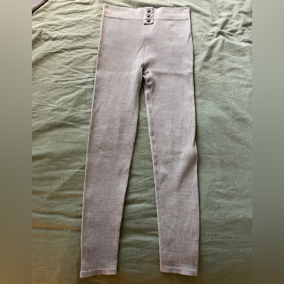 Grey Fabletics Set - Picture 2 of 7